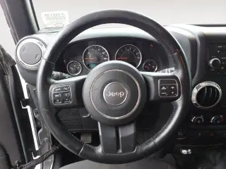 Jeep Wrangler Unlimited 2016 4x4 Rubicon SUV de 4 puertas