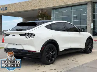 Ford Mustang Mach-E 2023 Premium 4dr SUV