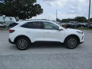 Ford Escape Plug-In Hybrid 2025 PHEV 4dr SUV