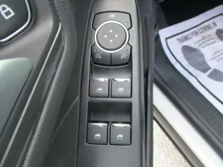Ford Escape Plug-In Hybrid 2025 PHEV 4dr SUV