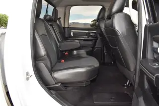 RAM 1500 4WD Crew Cab 140.5" Sport 2014