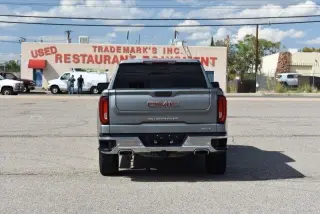GMC Sierra 1500 4WD Crew Cab 147" SLT 2020