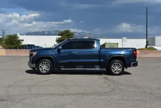 Sierra 1500 4WD Crew Cab 147" SLT de GMC 2020