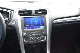 2020 Ford Fusion SE Tracción Delantera