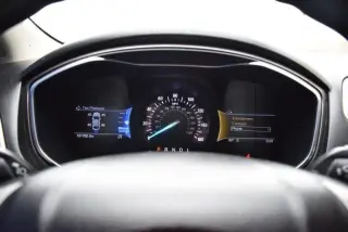 2020 Ford Fusion SE Tracción Delantera