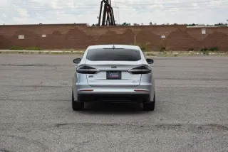 2020 Ford Fusion SE Tracción Delantera