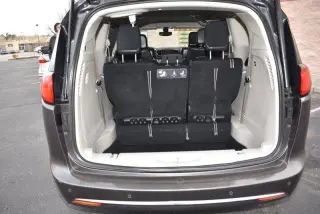 Chrysler Pacifica Touring L Tracción delantera 2020