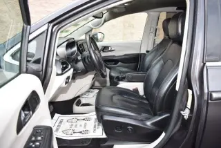 Chrysler Pacifica Touring L Tracción delantera 2020