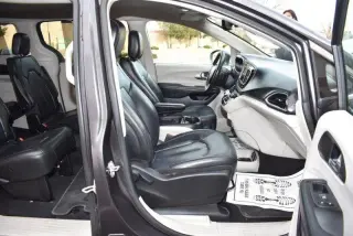Chrysler Pacifica Touring L Tracción delantera 2020