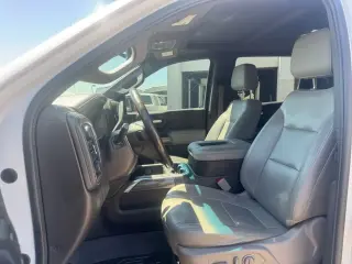 Chevrolet Silverado 1500 2020 4x4 LTZ 4dr Crew Cab 5.8 ft. SB