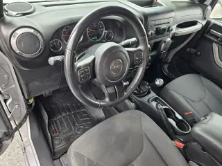 Jeep Wrangler 2015 4x4 Sport 2dr SUV