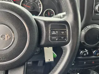 Jeep Wrangler 2015 4x4 Sport 2dr SUV