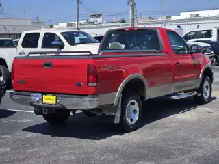 Ford F-150 2000 2dr XLT 4WD Standard Cab LB