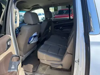 Chevrolet Suburban 2017 4x4 LT 4dr SUV