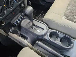 Jeep Wrangler Unlimited 2008 4x4 Sahara 4dr SUV