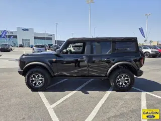 Ford Bronco 2022 4x4 Base Advanced 4dr SUV