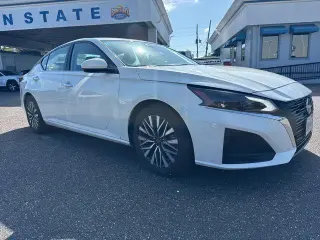 Nissan Altima 2023 2.5 SV 4dr Sedan