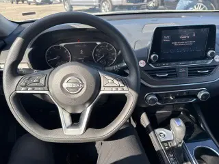 Nissan Altima 2023 2.5 SV 4dr Sedan