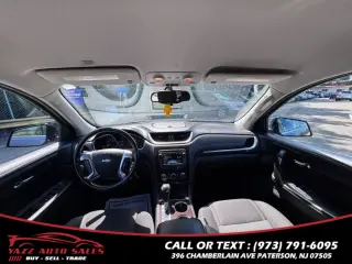 2017 Chevrolet Traverse AWD 4dr LT w/1LT