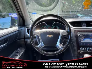 2017 Chevrolet Traverse AWD 4dr LT w/1LT