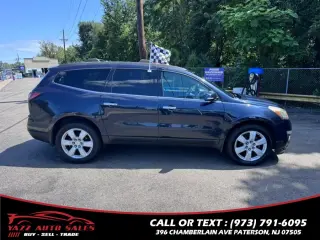 2017 Chevrolet Traverse AWD 4dr LT w/1LT