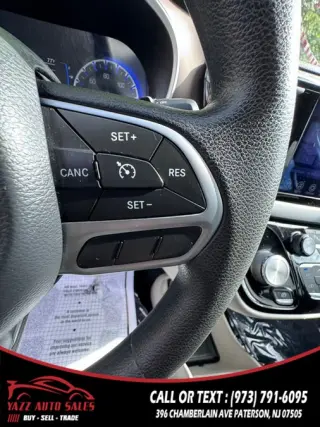 2017 Chrysler Pacifica Touring FWD