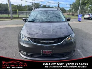 2017 Chrysler Pacifica Touring FWD