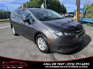 2017 Chrysler Pacifica Touring FWD
