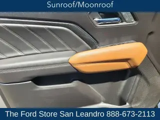 GMC Canyon 2023 4x4 AT4 4dr Crew Cab 5 ft. SB