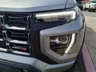 GMC Canyon 2023 4x4 AT4 4dr Crew Cab 5 ft. SB