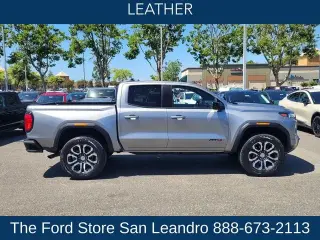 GMC Canyon 2023 4x4 AT4 4dr Crew Cab 5 ft. SB