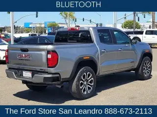 GMC Canyon 2023 4x4 AT4 4dr Crew Cab 5 ft. SB