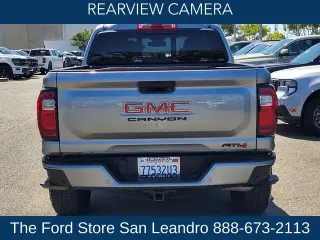 GMC Canyon 2023 4x4 AT4 4dr Crew Cab 5 ft. SB