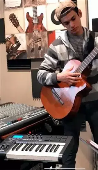 Clases de Guitarra acústica