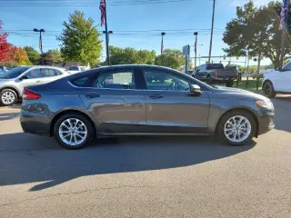 Ford Fusion 2020 SE 4dr Sedan