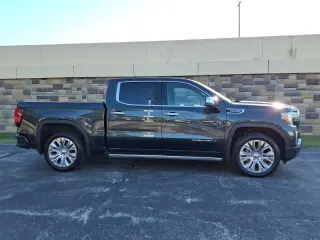 GMC Sierra 1500 2021 4x4 Denali 4dr Crew Cab 5.8 ft. SB