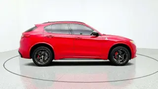 Alfa Romeo Stelvio 2022 AWD Quadrifoglio 4dr Crossover