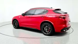 Alfa Romeo Stelvio 2022 AWD Quadrifoglio 4dr Crossover