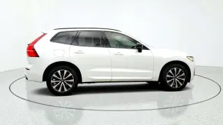 Volvo XC60 2024 AWD B5 Plus Tema Oscuro 4p SUV
