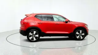 Volvo XC40 2021 AWD T5 Momentum 4dr SUV