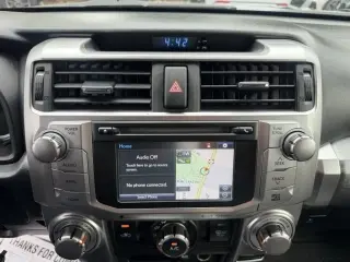 Toyota 4Runner 2018 4x4 SR5 4dr SUV