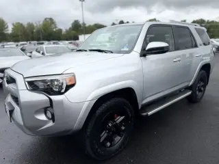 Toyota 4Runner 2018 4x4 SR5 4dr SUV