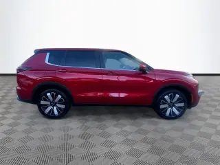 Mitsubishi Outlander 2025 SE 4p SUV