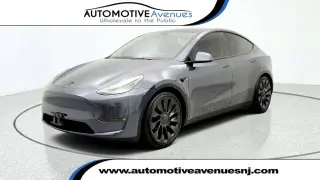 Tesla Model Y 2023 AWD Performance 4dr Crossover