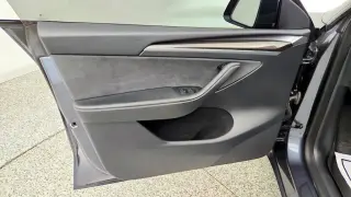 Tesla Model Y 2023 AWD Performance 4dr Crossover