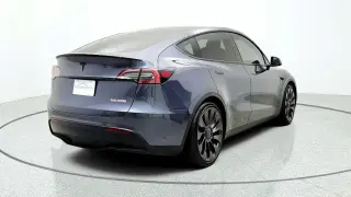 Tesla Model Y 2023 AWD Performance 4dr Crossover