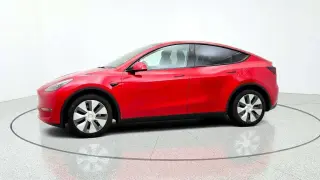Tesla Model Y 2023 AWD 4dr Crossover