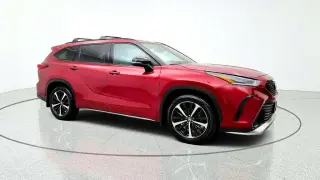 Toyota Highlander 2022 AWD XSE 4dr SUV