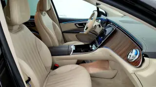 Mercedes-Benz EQS 2023 AWD EQS 450 4MATIC 4dr SUV