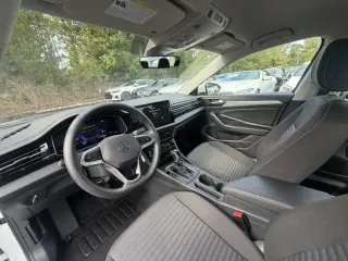 Volkswagen Jetta 2025 S Sedán 4 puertas